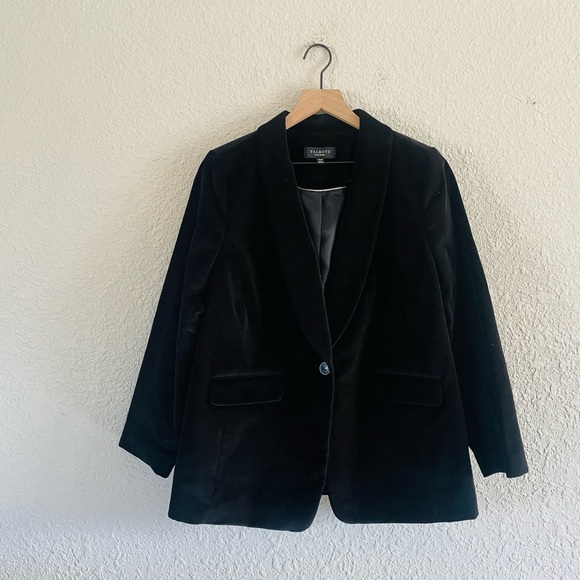 Vintage Talbots Black Velvet Blazer - Picture 1 of 13